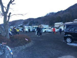 諏訪大社駐車場